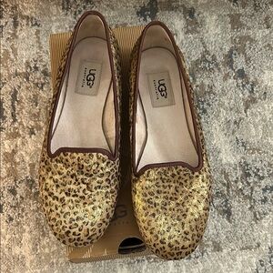 UGG Brown and Black Flats with Classic Slip-On Style